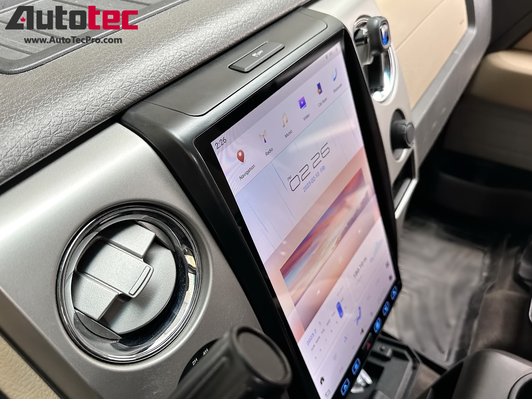 Ford F150 (2013 – 2014) 14.4″ IPS QHD 2K Touch-Screen Android Navigation System | Android 13 | GPS | BT | Wifi | CarPlay | SYNC | 4G LTE