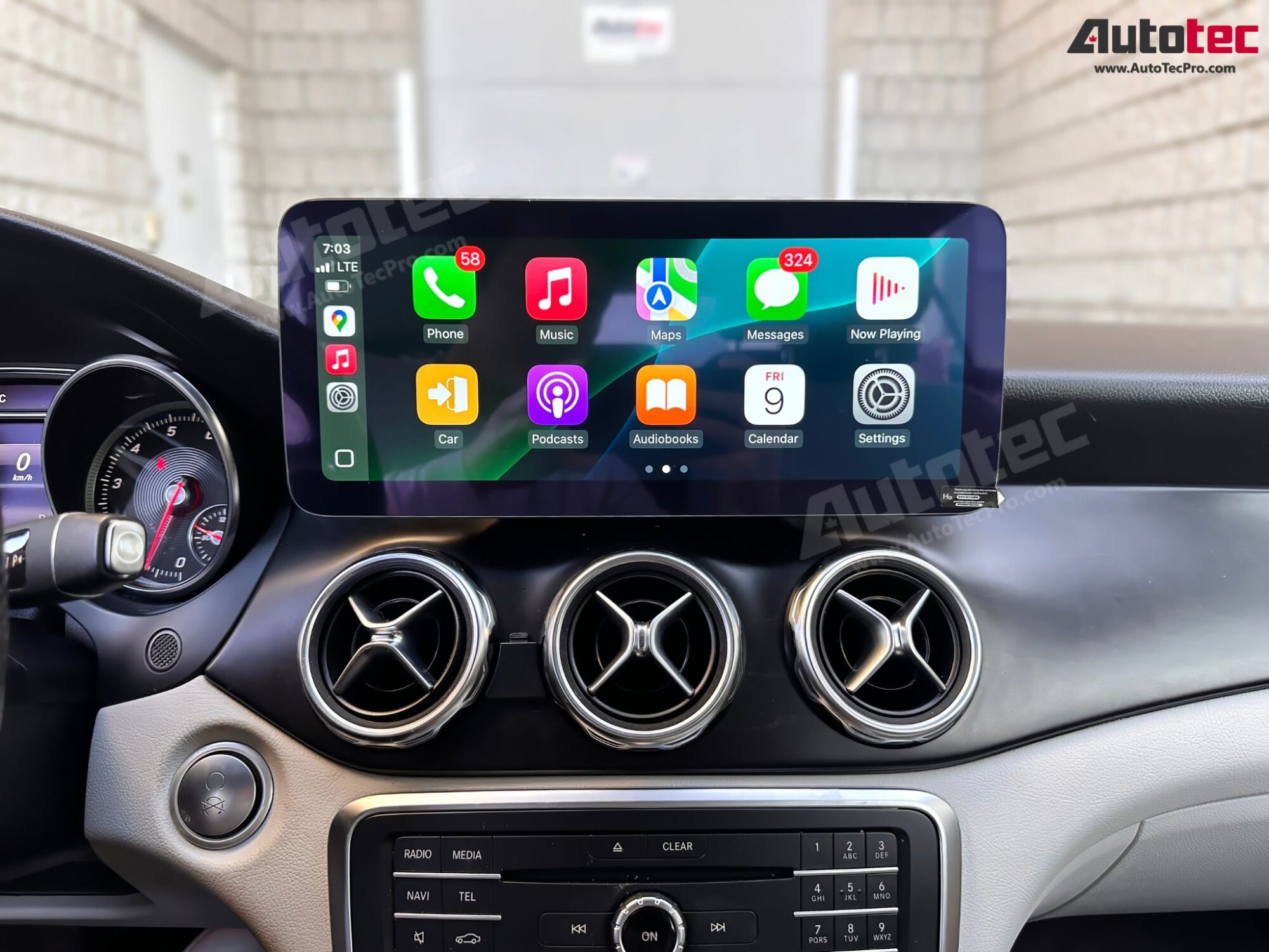 Mercedes-Benz GLA / CLA (2014 – 2019) Direct-Fit 10.25″ / 12.3″ HD IPS Touch-Screen Android Navigation System | Android 14 | GPS | BT | Wifi | Camera | CarPlay