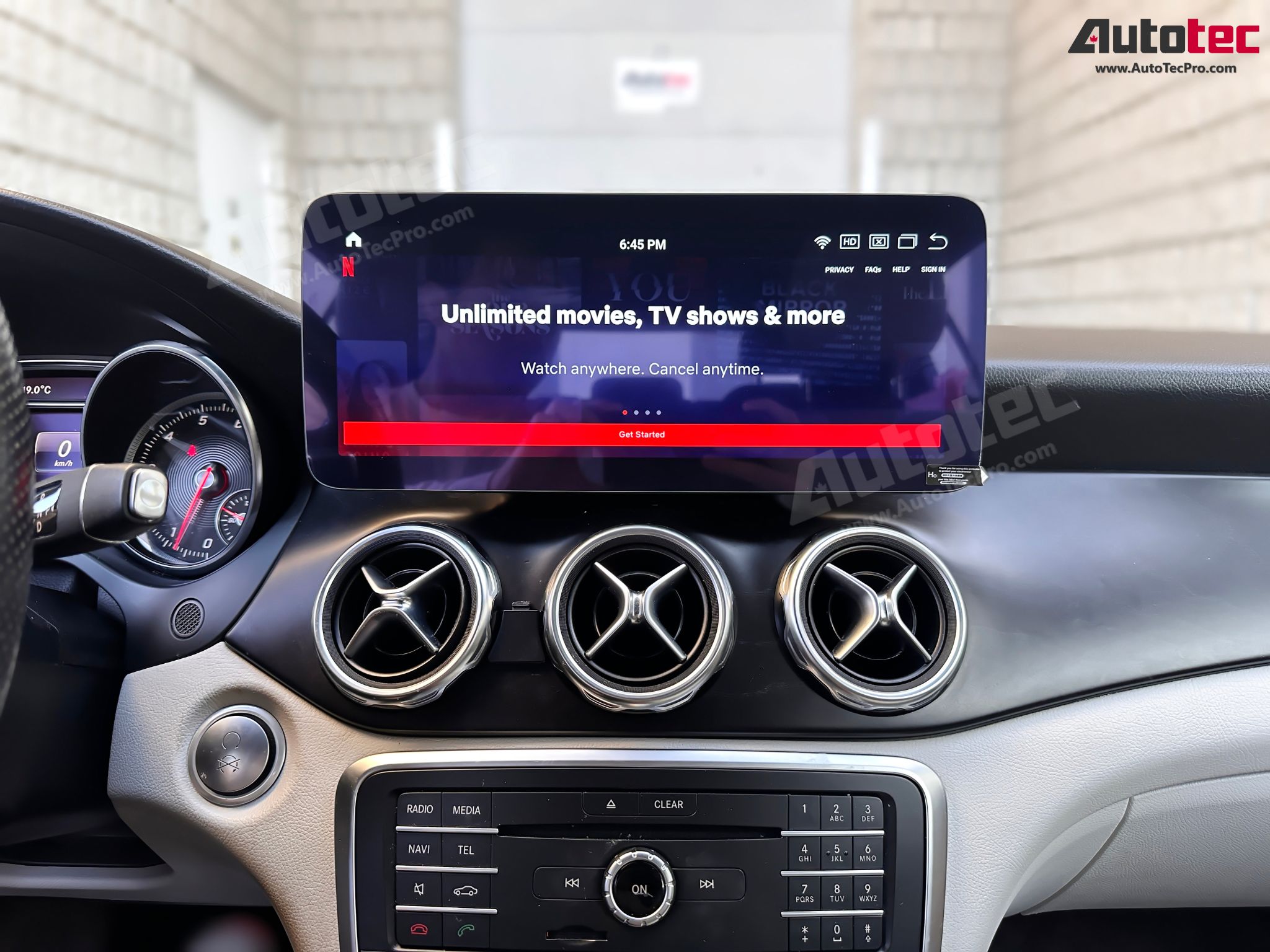 Mercedes-Benz GLA / CLA (2014 – 2019) Direct-Fit 10.25″ / 12.3″ HD IPS Touch-Screen Android Navigation System | Android 14 | GPS | BT | Wifi | Camera | CarPlay