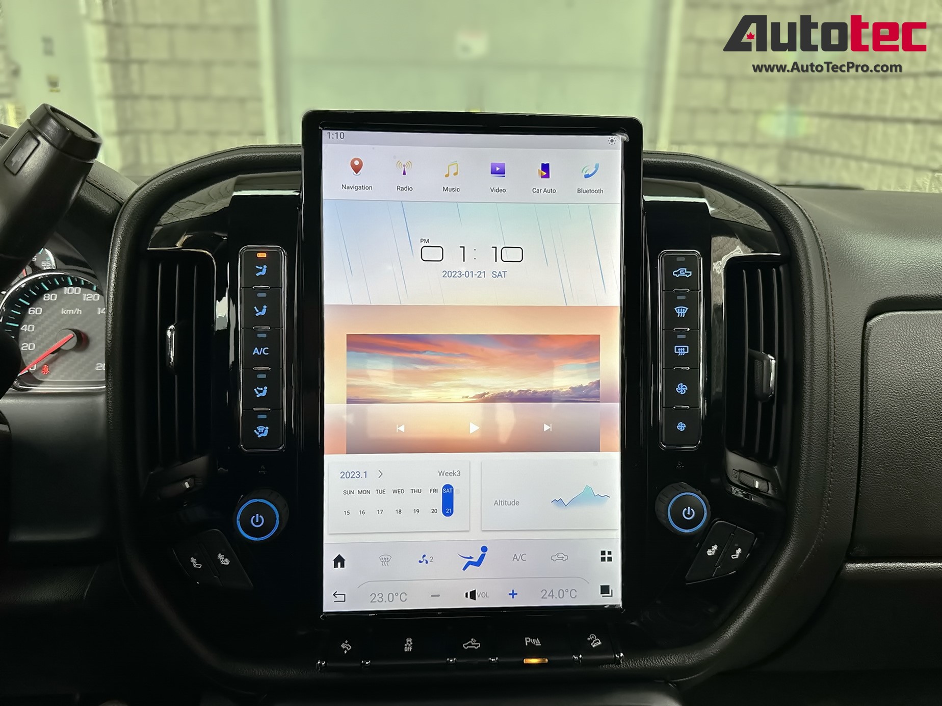 Chevrolet Silverado / GMC Sierra (2014 – 2019) 15.6″ IPS QHD 2K Touch-Screen Navigation & Infotainment System | Android 13 | GPS | BT | Wifi | CarPlay | Onstar | DSP | 4G LTE