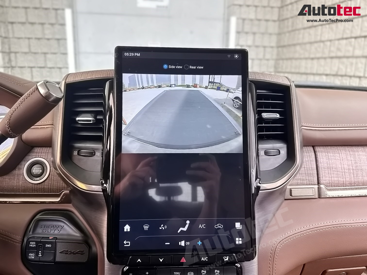 Dodge RAM (2019 – 2024) 14.4″ IPS QHD 2K Touch-Screen Android Navigation System | Android 13 | GPS | BT | Wifi | CarPlay | Android Auto | 4G LTE