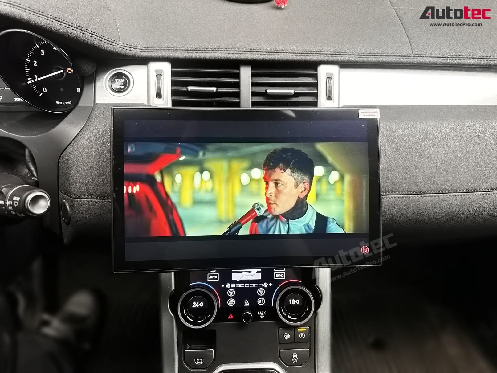 Land Rover Defender (2018 – 2024) 13.3″ HD IPS Touch-Screen Navigation & Infotainment System | Android 14 | GPS | BT | Wifi | CarPlay | PIVI | 4G LTE