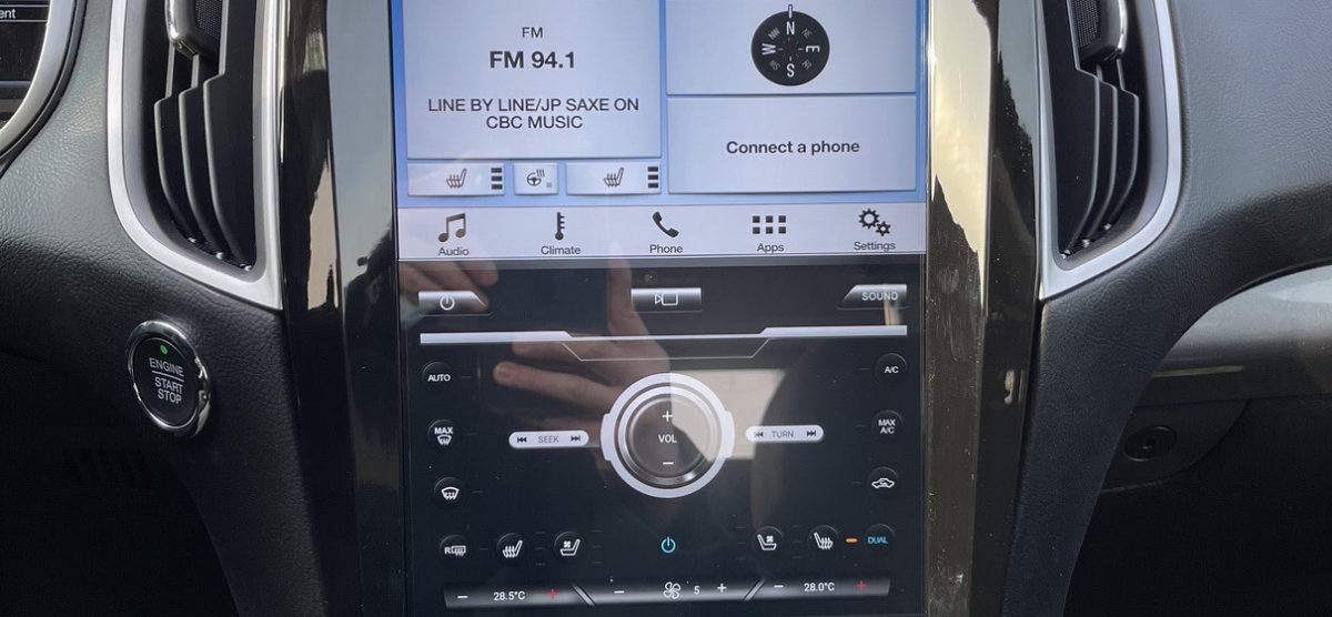 Ford Edge (2015 – 2019) 13.6″ IPS HD Touch-Screen Android Navigation