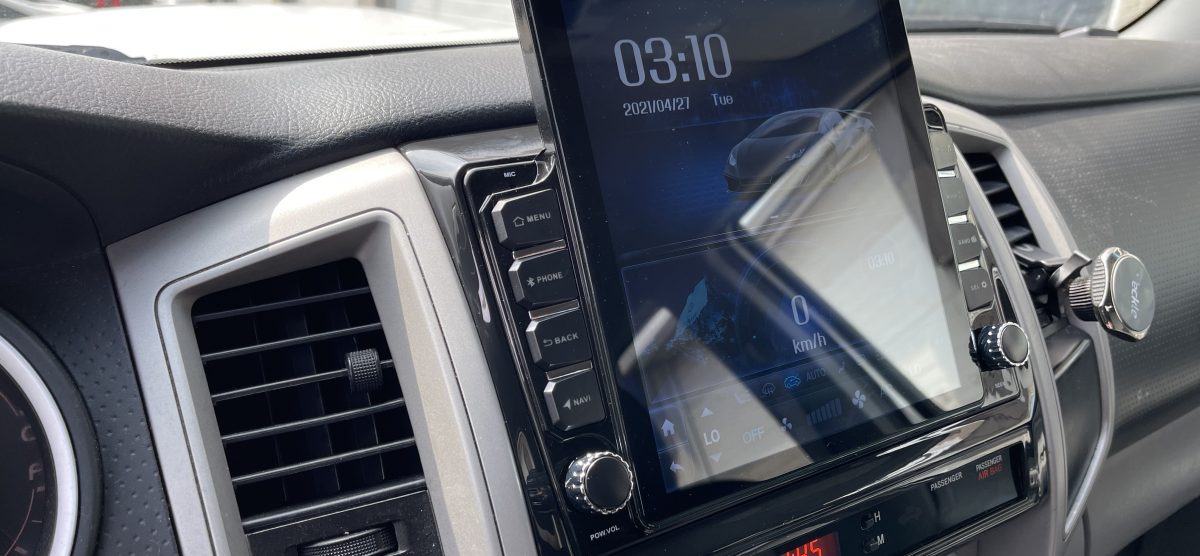 toyota tacoma with navigation system