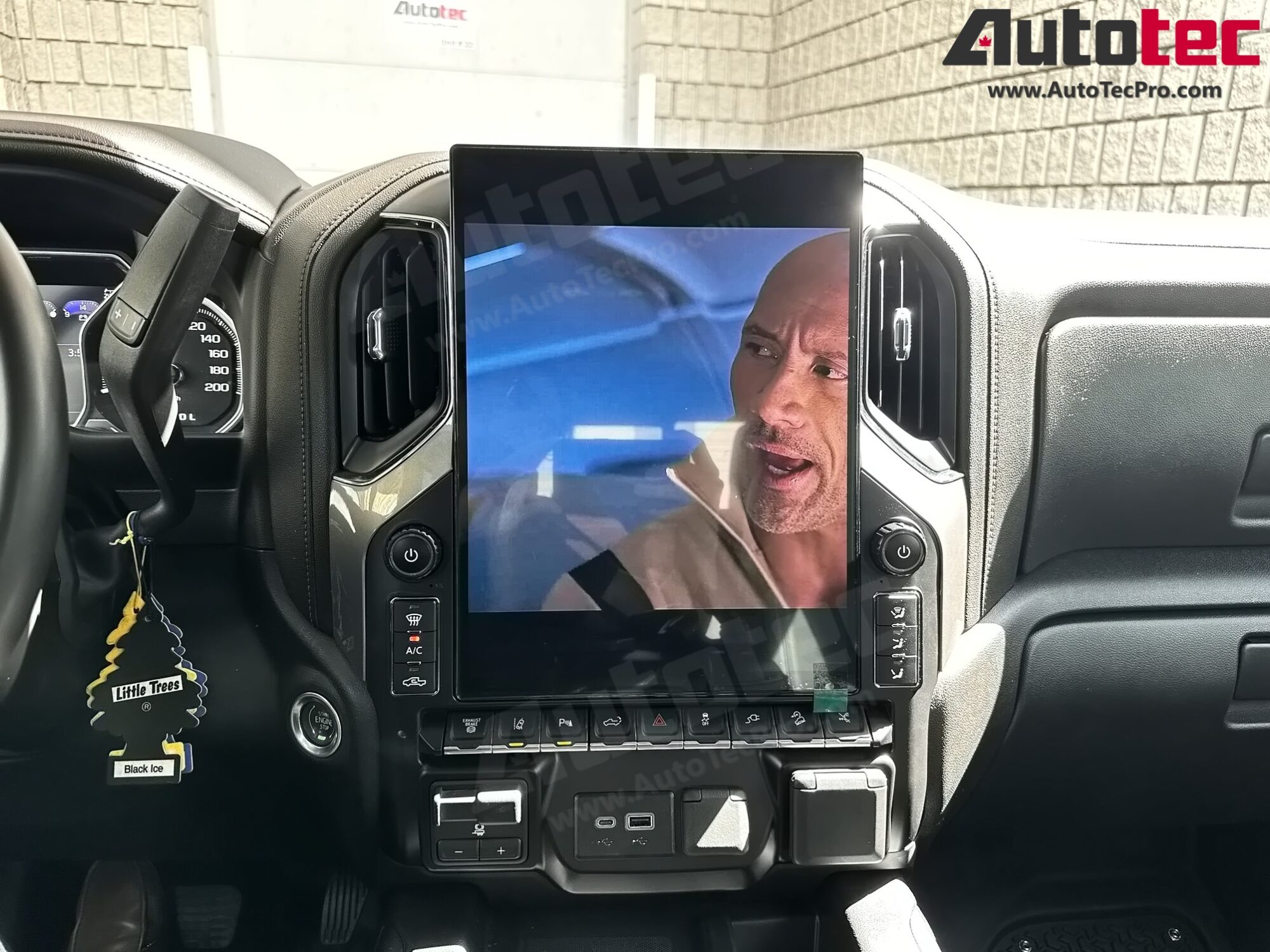 Chevrolet Silverado / GMC Sierra (2019 – 2026) 15.6″ IPS QHD 2K Touch-Screen Navigation & Infotainment System | Android 13 | GPS | BT | Wifi | CarPlay | Onstar | 4G LTE