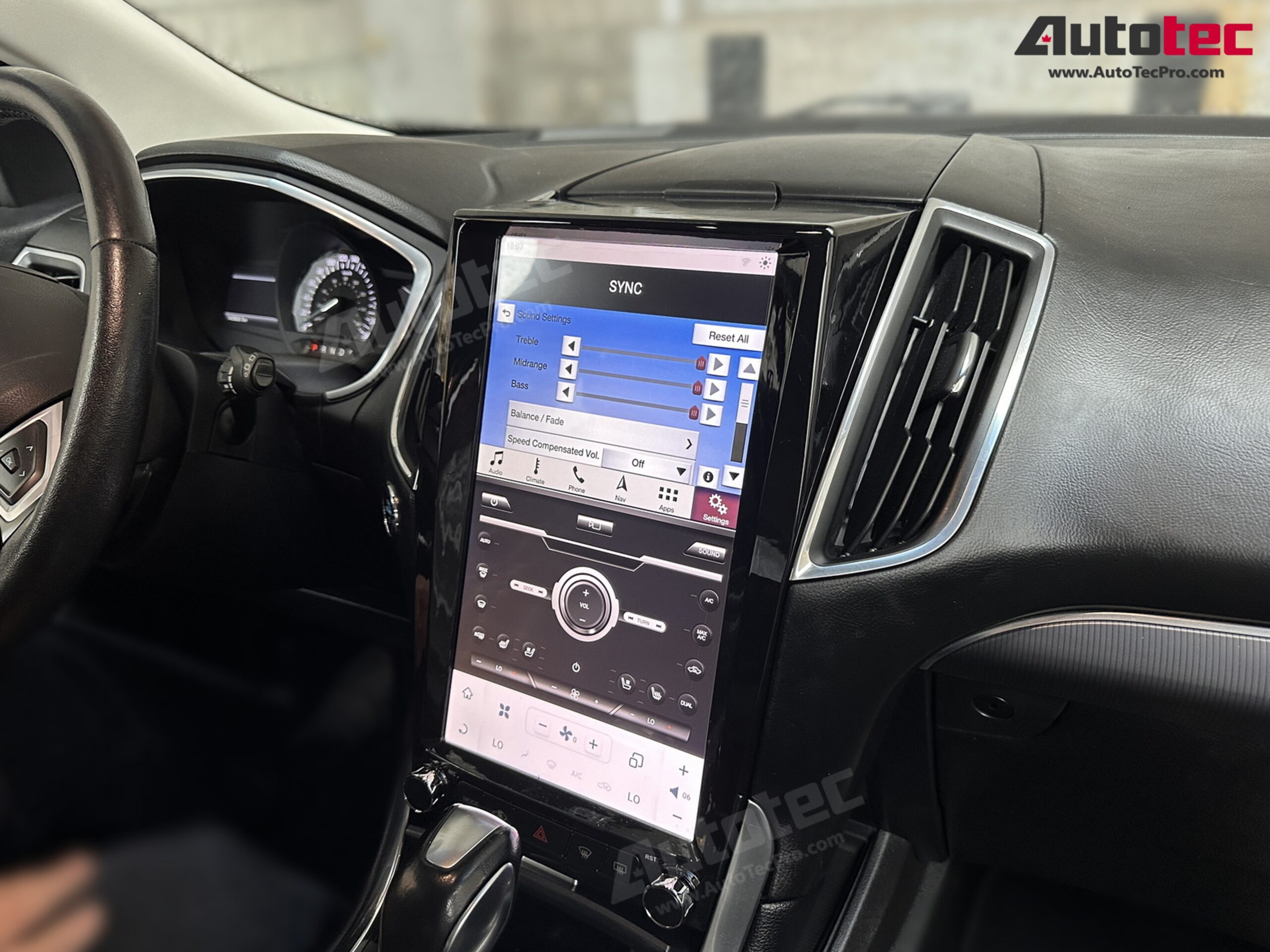 Ford Edge (2015 – 2019) 13.6″ IPS HD Touch-Screen Android Navigation System | Android 11 | GPS | BT | Wifi | CAMERA | CarPlay