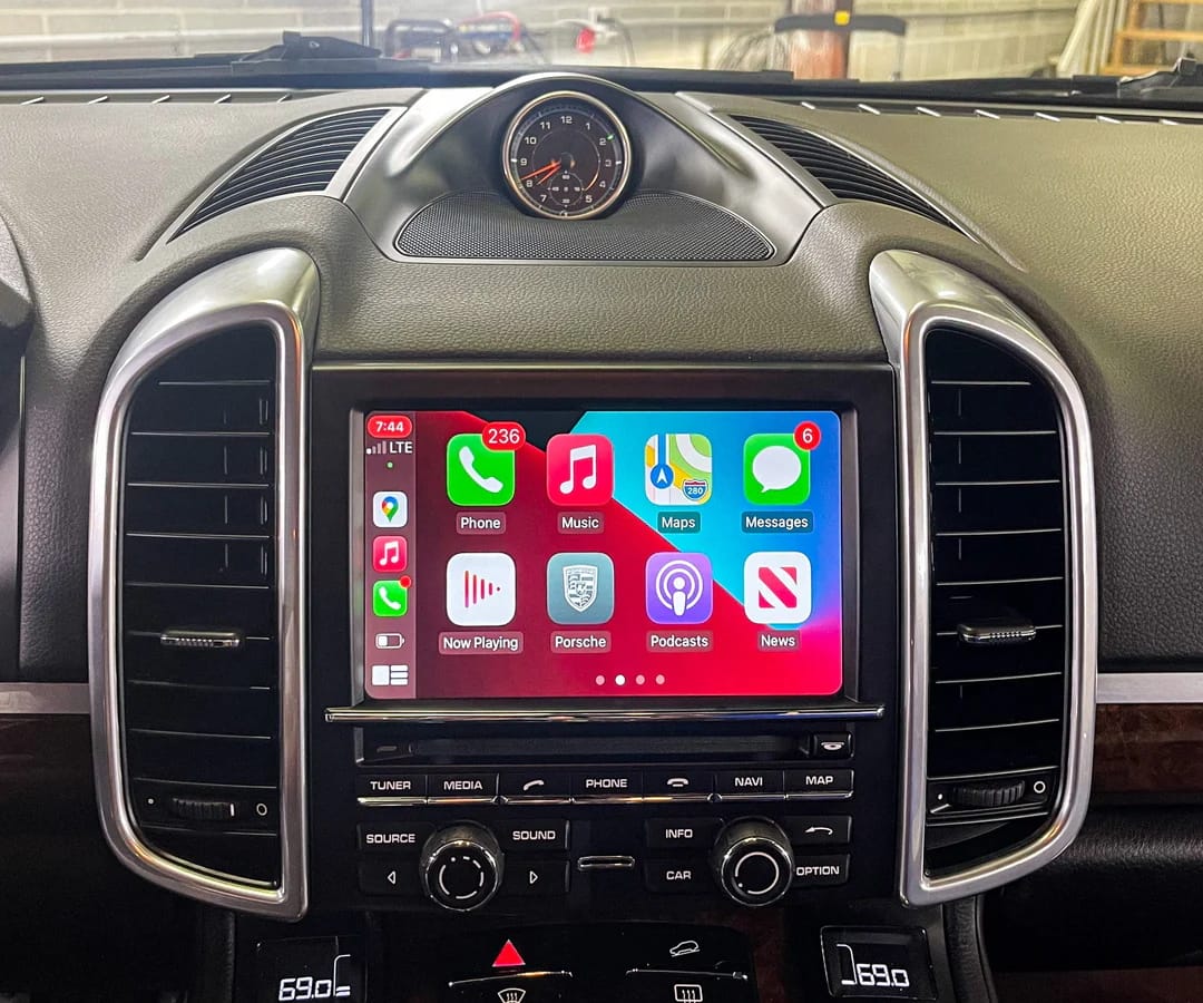 CarPlay Box with Video Interface – For Porsche PCM 3.1