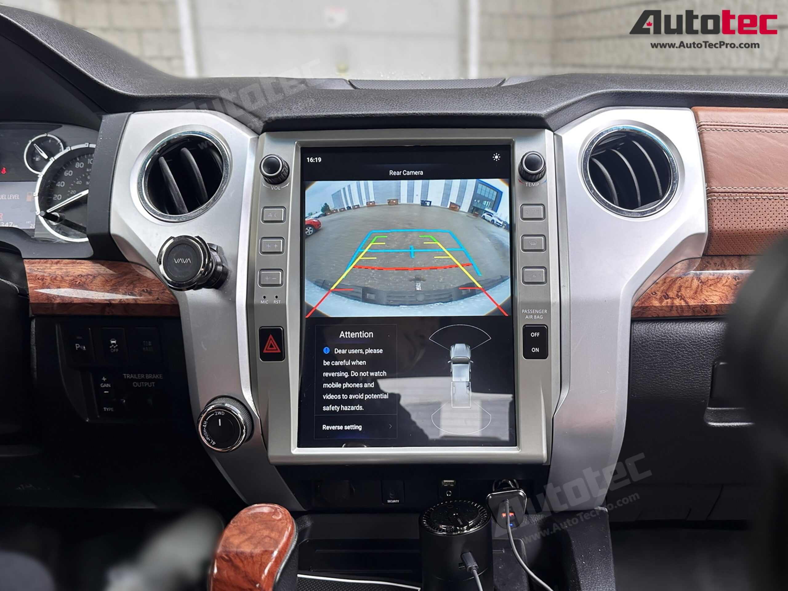 Toyota Tundra (2014 – 2020) 12.1″ HD Touch-Screen Android Navigation System | Android 13 | GPS | BT | WiFi | Camera | CarPlay